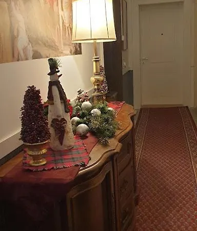 Ella 12 * Belgrade